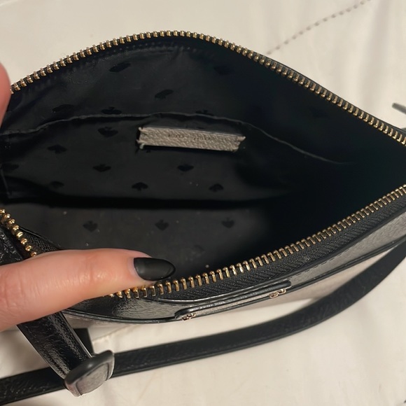 Used Kate Spade Purse - Picture 4 of 4